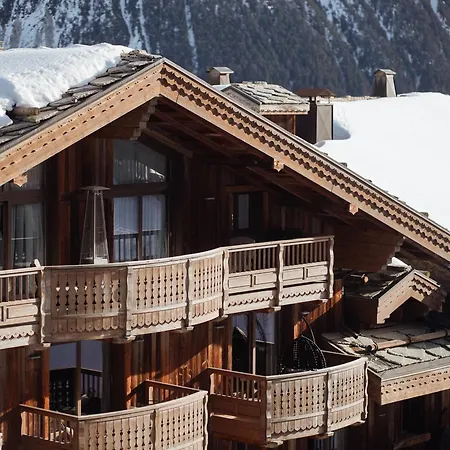 Апарт-готель Six Senses Residences &