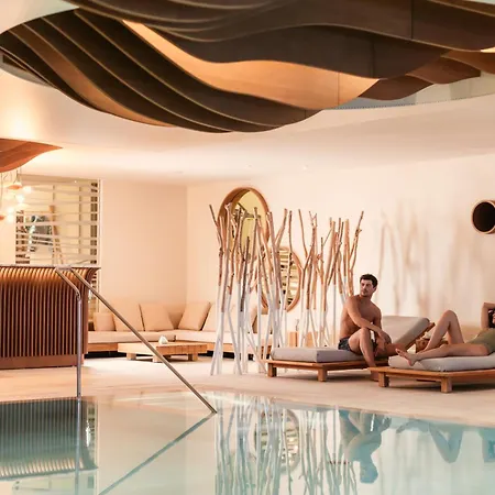 Апарт-готель Six Senses Residences & Куршавель