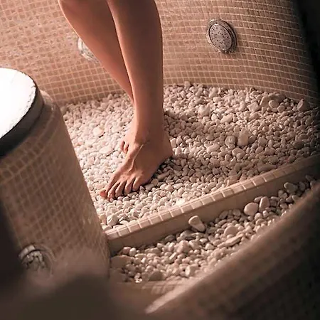 Six Senses Residences & 5*